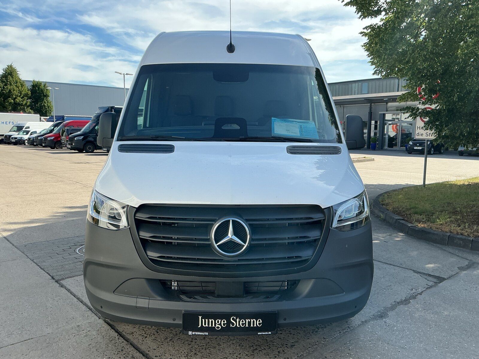 Mercedes-Benz Sprinter 317 KA HD 9G DISTR. Navi Klima LED AHK imagem 2