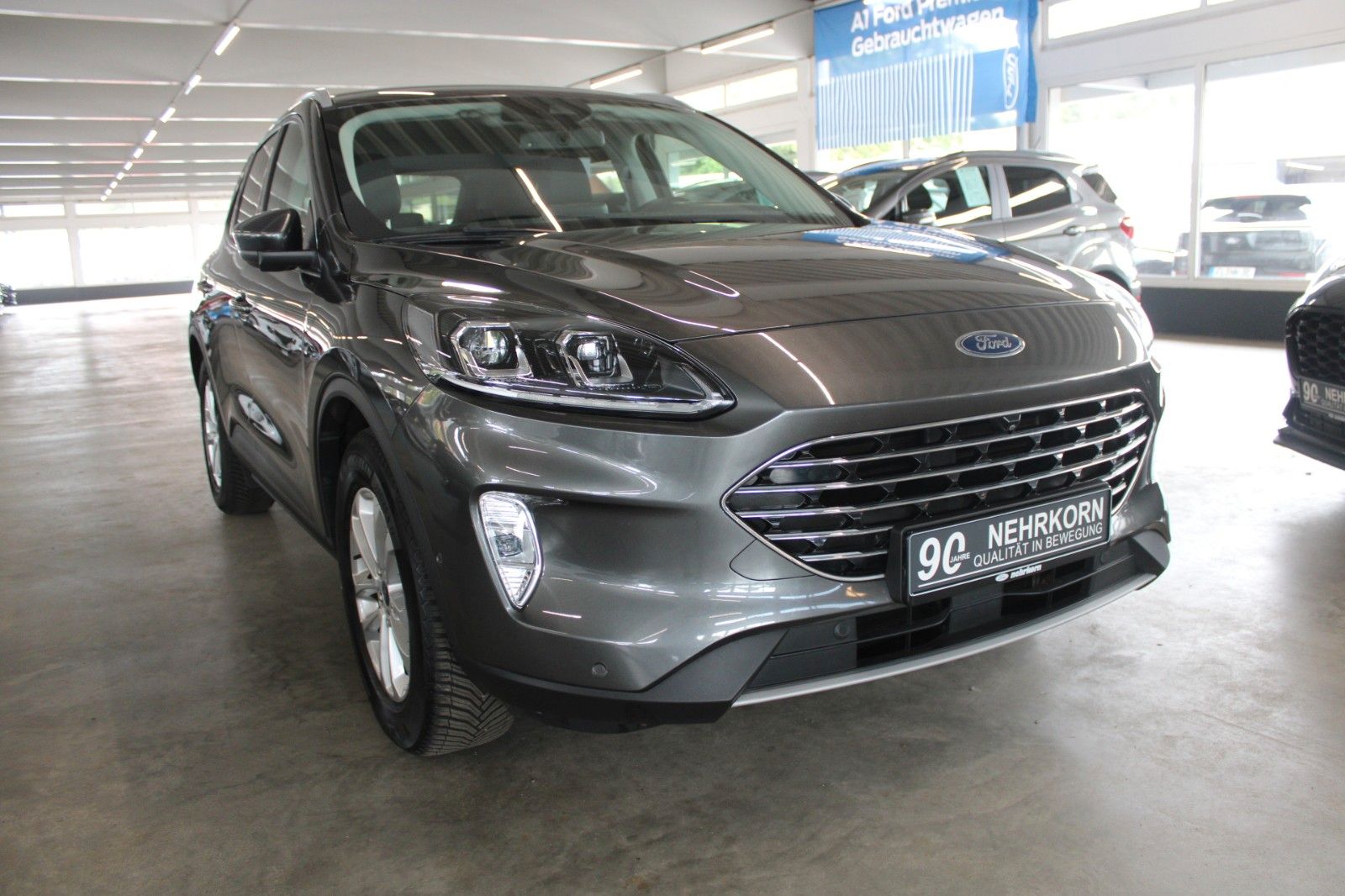 Fahrzeugabbildung Ford Kuga PHEV Titanium X AHK LED HUD 2xCam WinterP.
