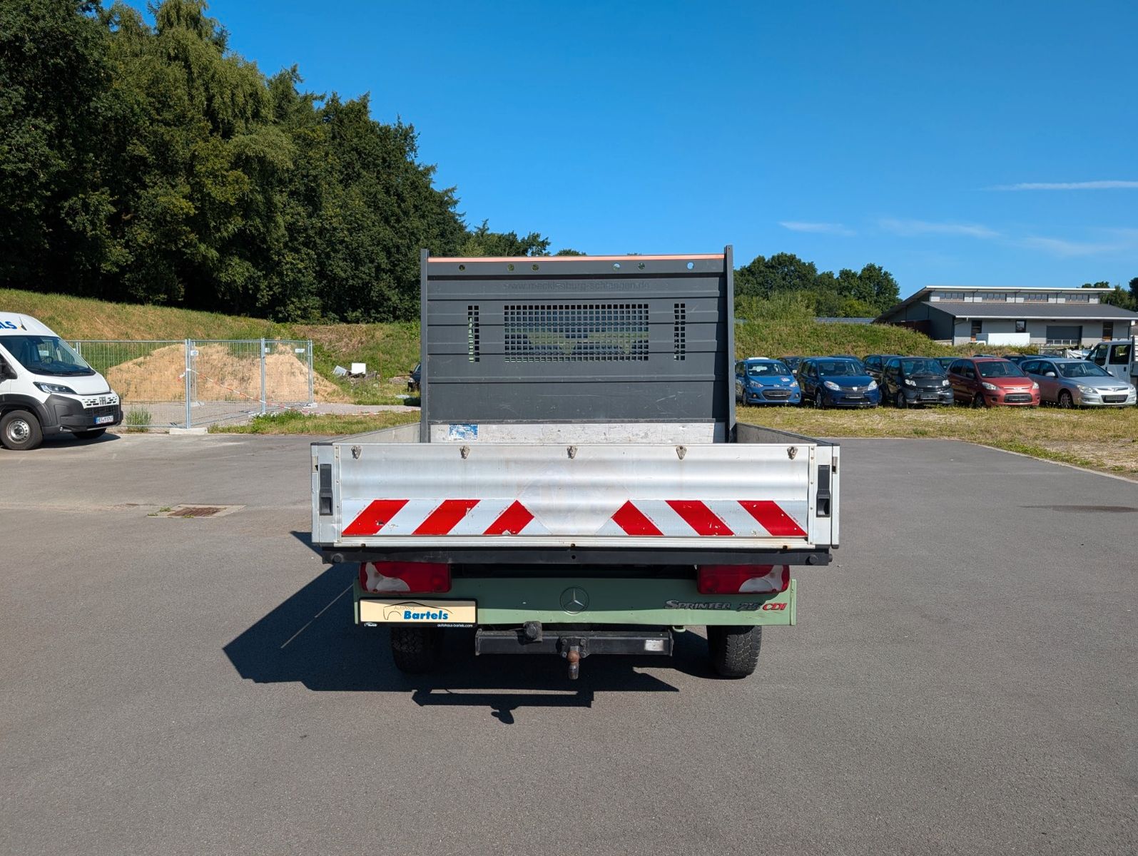 Fahrzeugabbildung Mercedes-Benz Sprinter Pritsche DoKa AHK