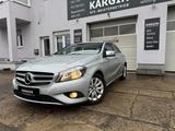 Mercedes-Benz A 180 Blueeff. Scheckheft - Mercedes-Benz A 180: Kleinwagen