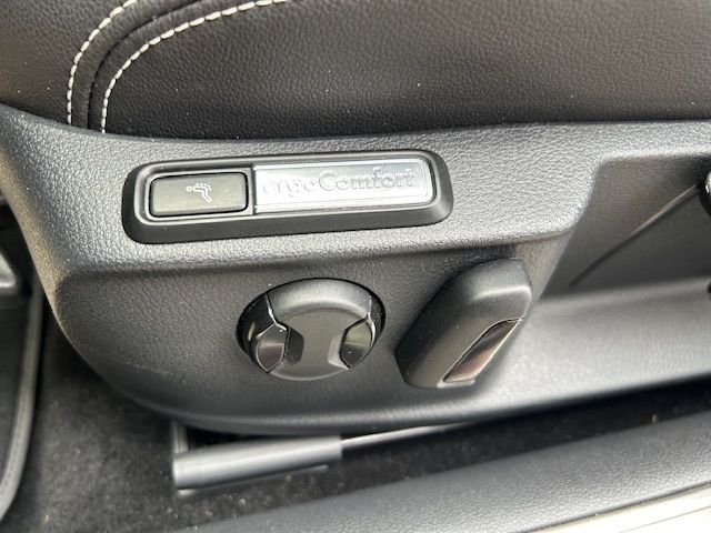 Passat Variant Elegance 2.0 TSI DSG NAV;360GRAD;