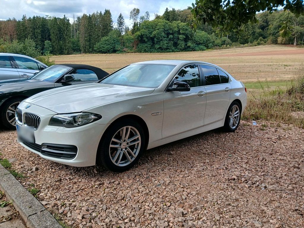 Image of BMW 530