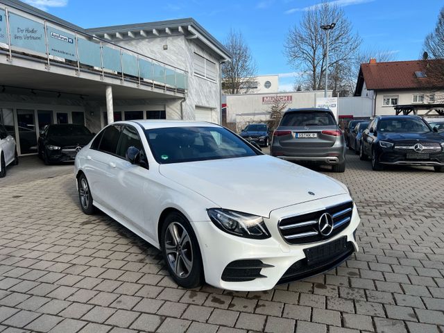 Mercedes-Benz E 220 d Lim*AMG*Navi*LED*Ambi*RCAM*Designo*Night