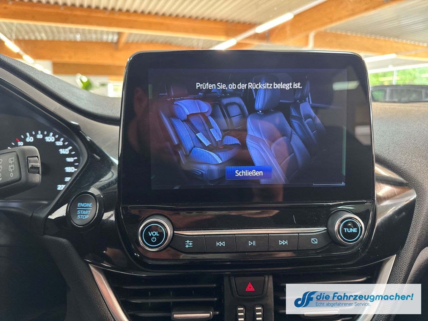 Fahrzeugabbildung Ford Fiesta Titanium X Navi LED Blendfreies Fernl. Ku