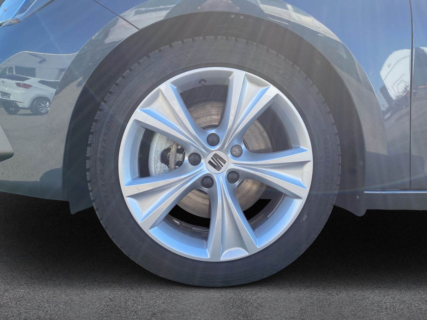 Fahrzeugabbildung SEAT Leon Sportstourer FR 2.0 TDI EU6d Navi Digitales