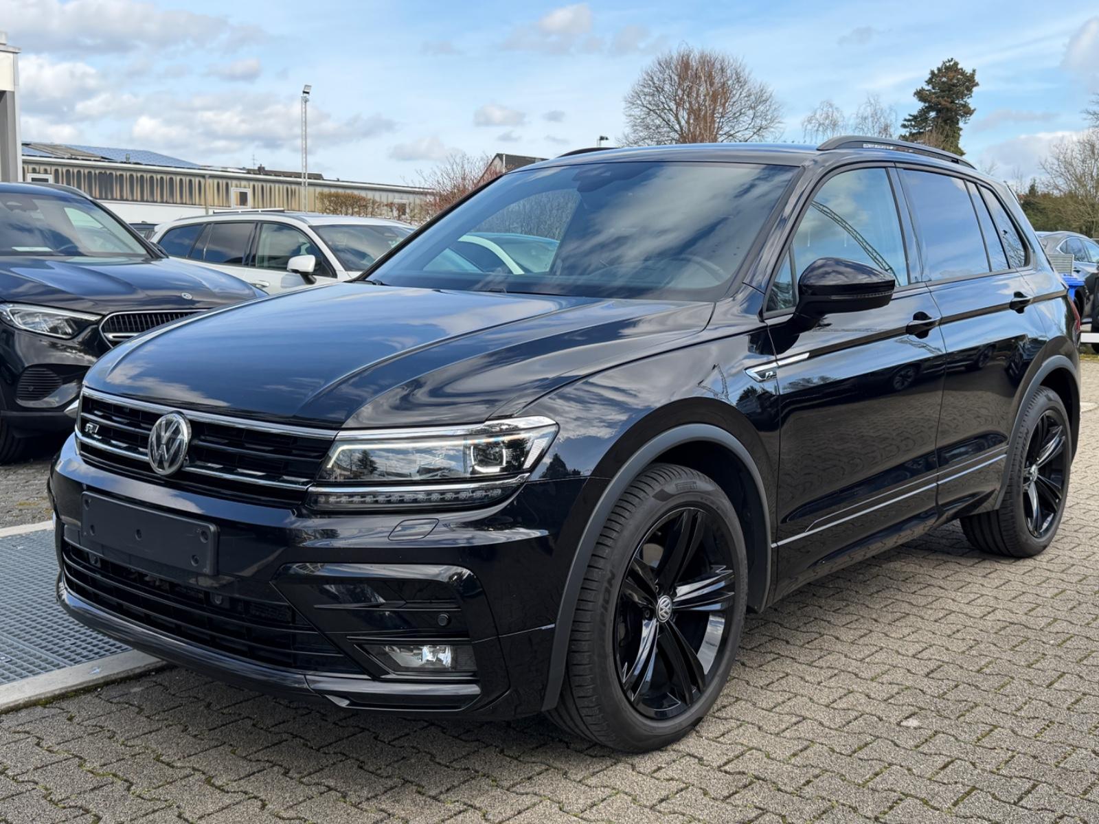 Volkswagen Tiguan R-Line BLACK EDITION Head-Up* Virtual*
