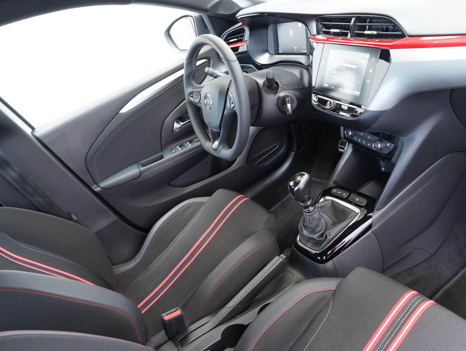 Fahrzeugabbildung Opel Corsa F 1.2 Turbo GS CARPLAY/LED/PDC/SHZ