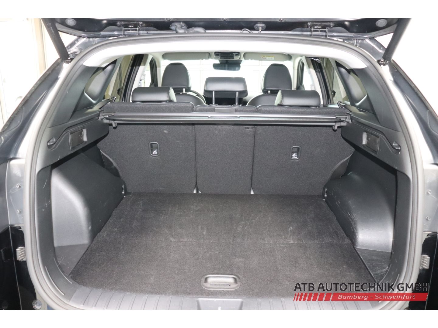 Fahrzeugabbildung Hyundai Tucson Trend 1.6 T-GDI PHEV 99,3% SOH 6-AT 4WD N