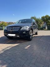 Mercedes-Benz ML 320 CDI 4MATIC - - Mercedes-Benz ML 320 aus 2005