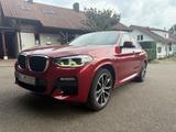 BMW X4 xDrive30i AT M Sport M Sport - rote BMW X4