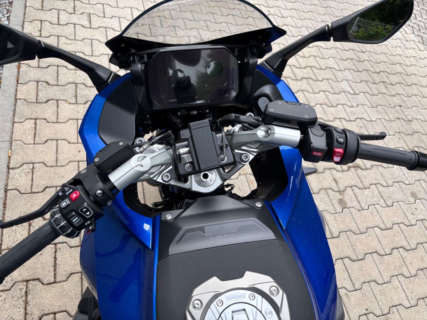 Fahrzeugabbildung BMW R 1300 RS 4 Pakete