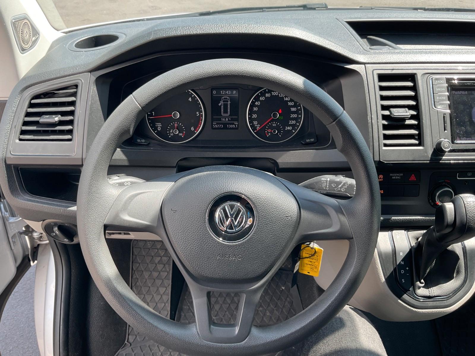 Volkswagen T6 Transporter 2.0 TDI 150 PS DSG Lang 9 Sitzer