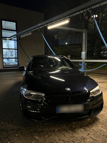 BMW 540D XDrive MPaket G30 Traum-Mega Auss...