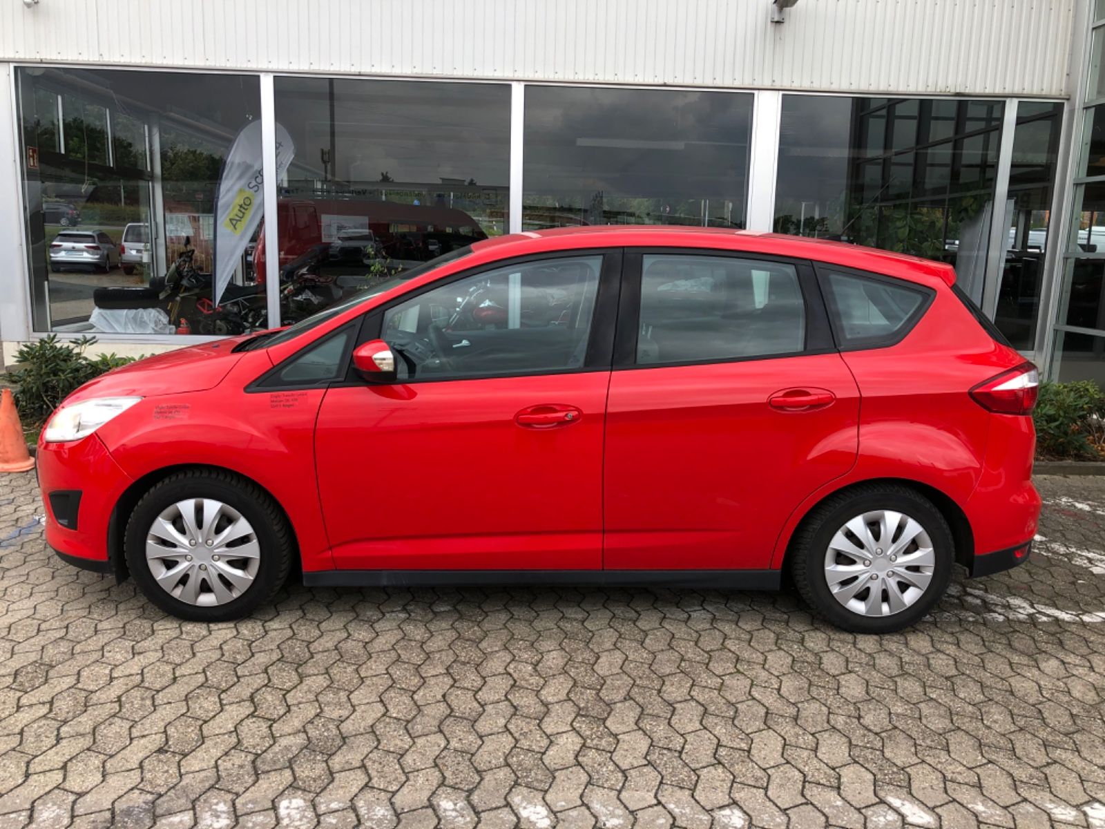 Fahrzeugabbildung Ford C-Max 1,6 Benzin 101PS C-MAX Trend Export