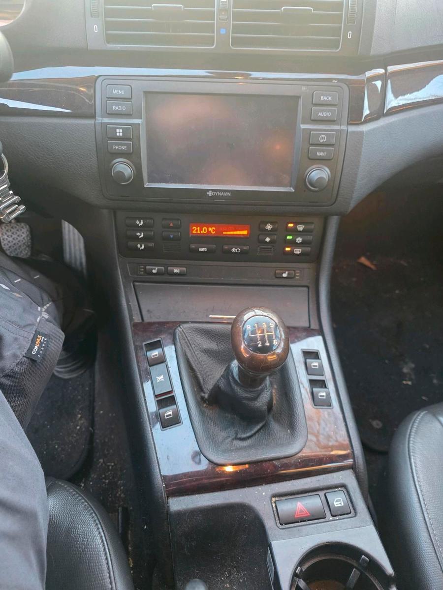 BMW 330 2005 — photo 11