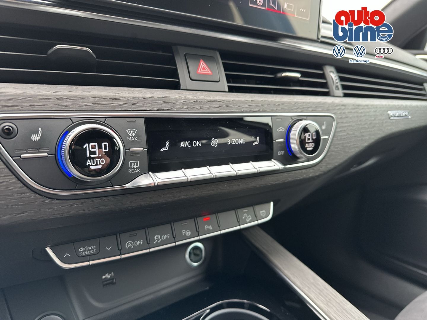 A4 allroad 40 TDIquattro StandHZG AHK-klappbar N