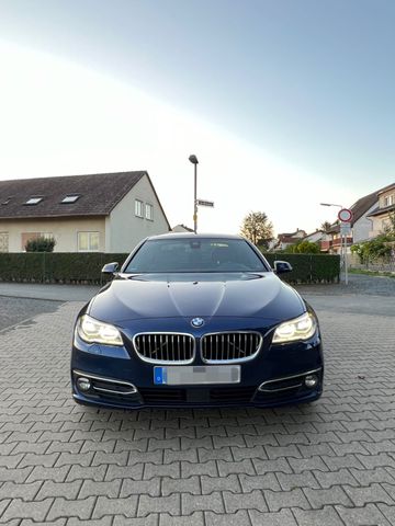 BMW 520d xDrive A Luxury Line Luxury Line