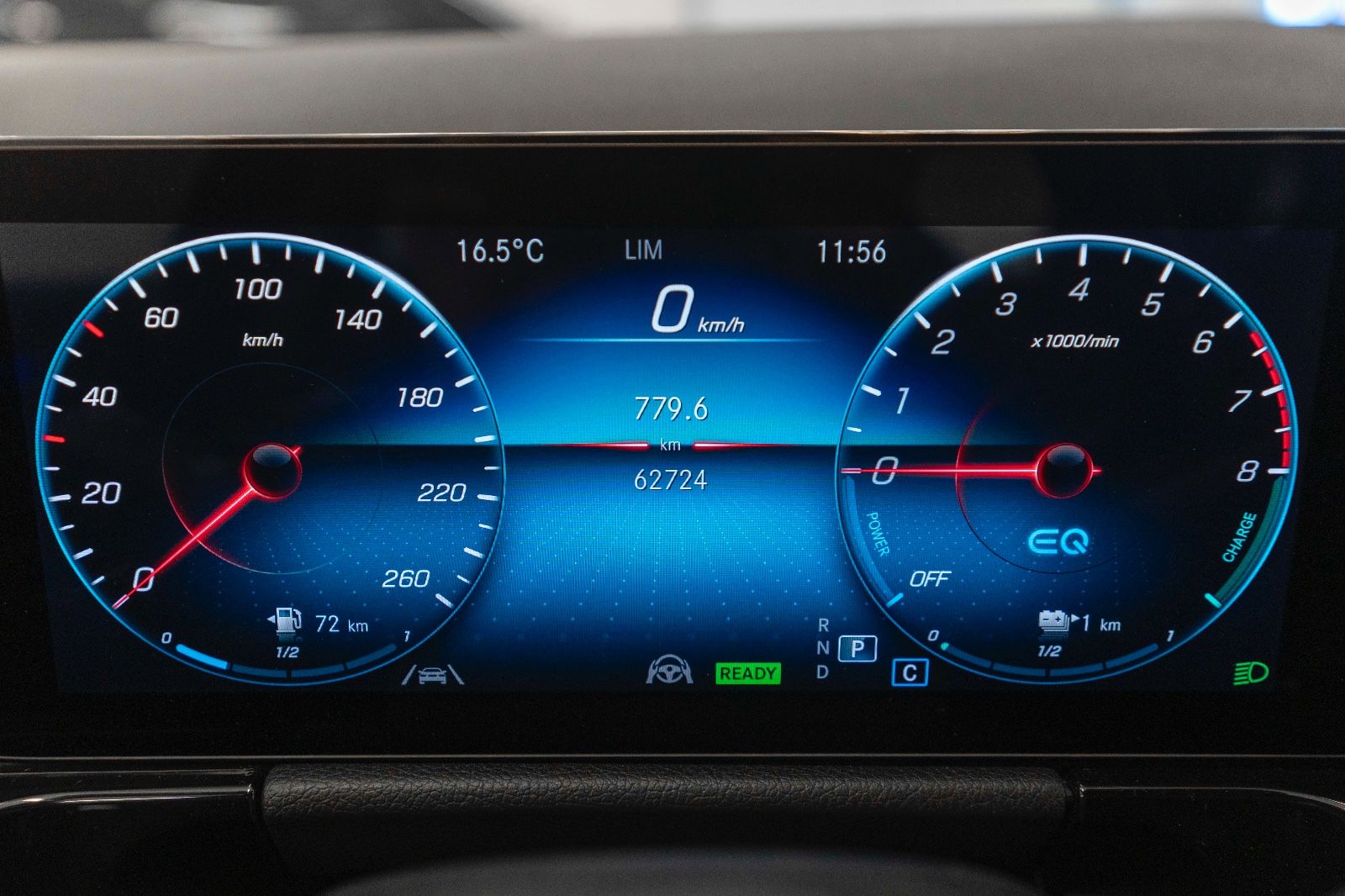 Fahrzeugabbildung Mercedes-Benz GLA 250e PLUG-IN ACC LED KAM TOTW KEYLESS GO NAV