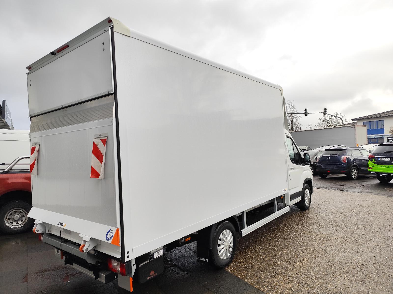 Maxus eDeliver 9 KOFFER mit Ladebordwand ! L4