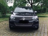 Volkswagen Touareg 3.0 V6 TDI Tiptr Exclusive BMot Tech... - Volkswagen Touareg aus 2010: V6