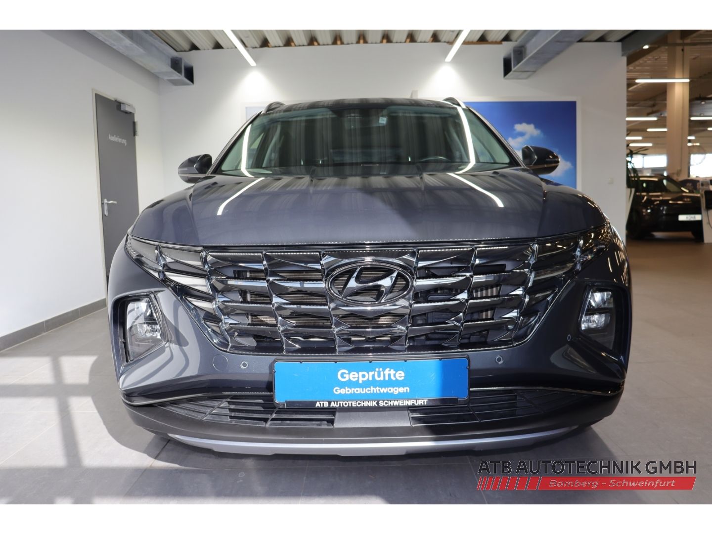 Fahrzeugabbildung Hyundai Tucson Trend Hybrid 1.6 T-GDi 2WD AHK Navi LED