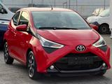 Toyota Aygo x-play Team D Rückfahr.Kam Autom. - Toyota in Frankfurt (Main): Aygo
