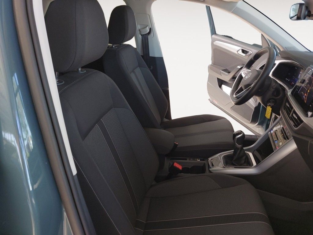 Fahrzeugabbildung Volkswagen T-Roc 1.5 TSI Life AHZV Standheizung