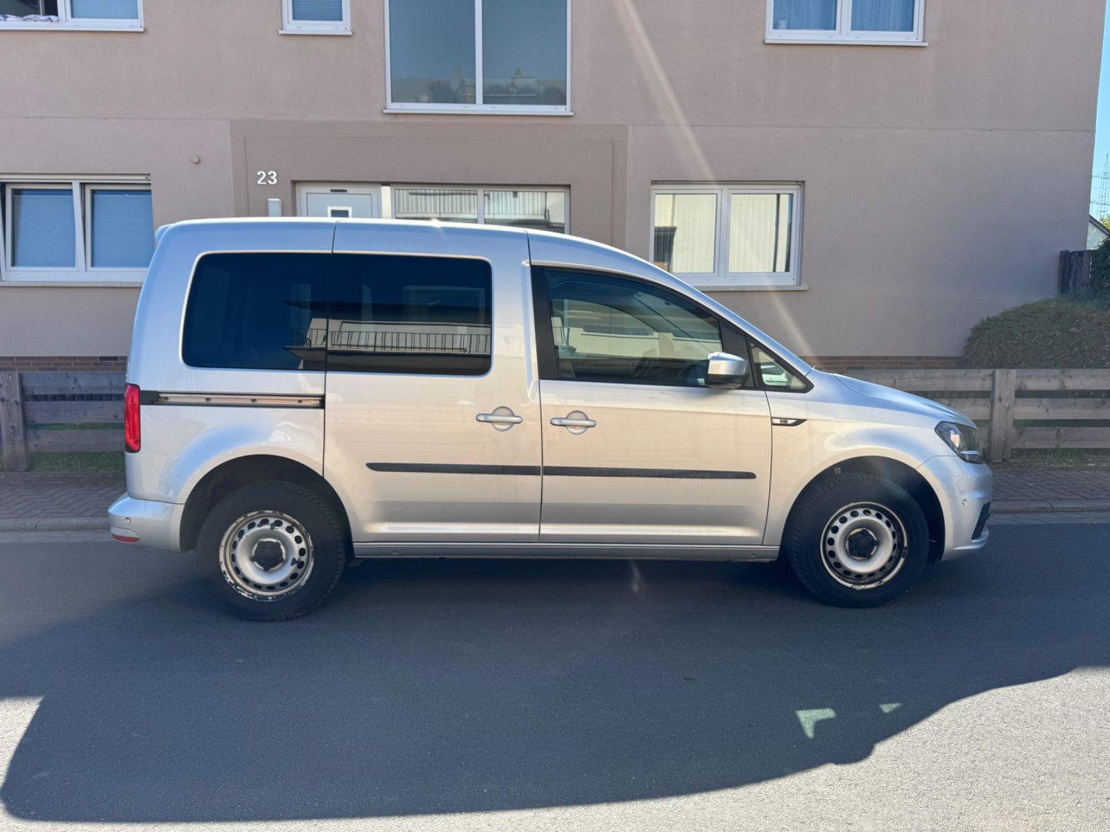 Volkswagen Volkswagen Caddy TGI BMT KASTEN ERDGAS