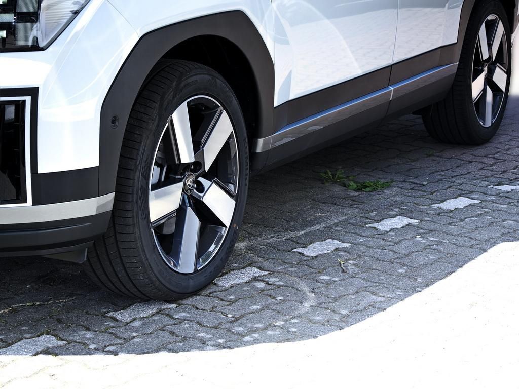 Fahrzeugabbildung Hyundai SANTA FE HEV 5-Sitzer Signature 360 4xSHZ ACC LM