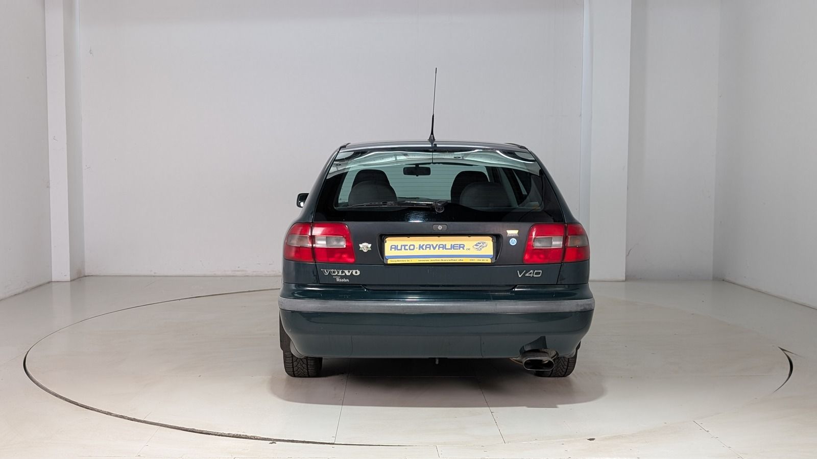 Fahrzeugabbildung Volvo V40 2.0T