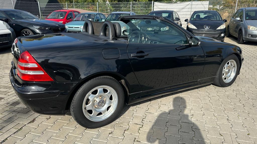 Mercedes-Benz SLK 200