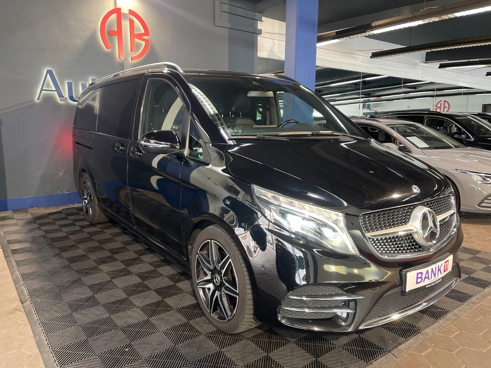 Mercedes-Benz V-Klasse 300d AMG-Line /Lang/ Edition/R-KAM/LED imagem 3