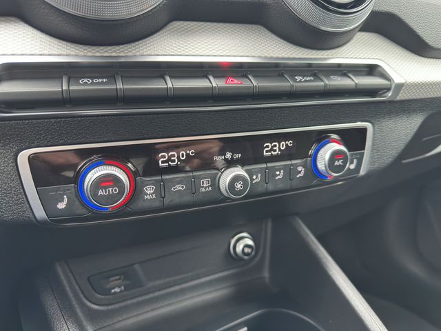 Q2 35 1.5 TFSI S line SHZ MATRIX-LED