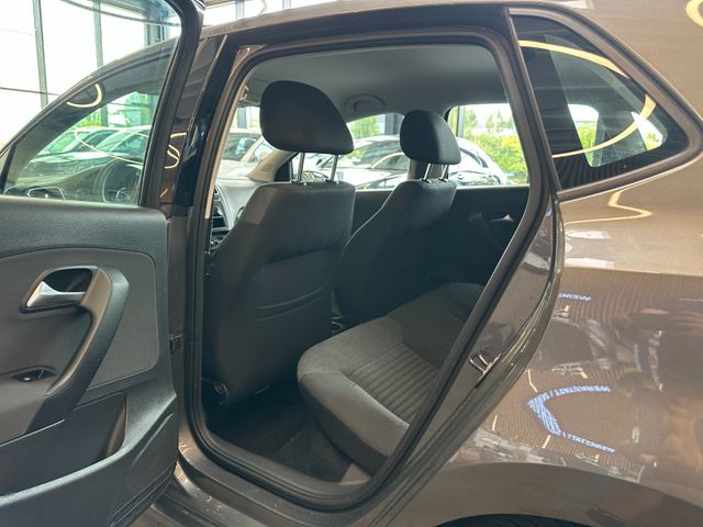 MYAUTOCENTER – Gebraucht- und Jahreswagen mit Werkstattservice in Pfaffenhofen Volkswagen Polo *Comfortline*Klima*Pdc*Szhz*