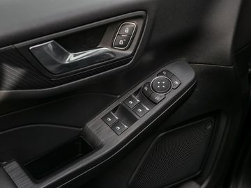 Ford Kuga 2.5 Plug-In Hybrid ST-Line X Stauassistent
