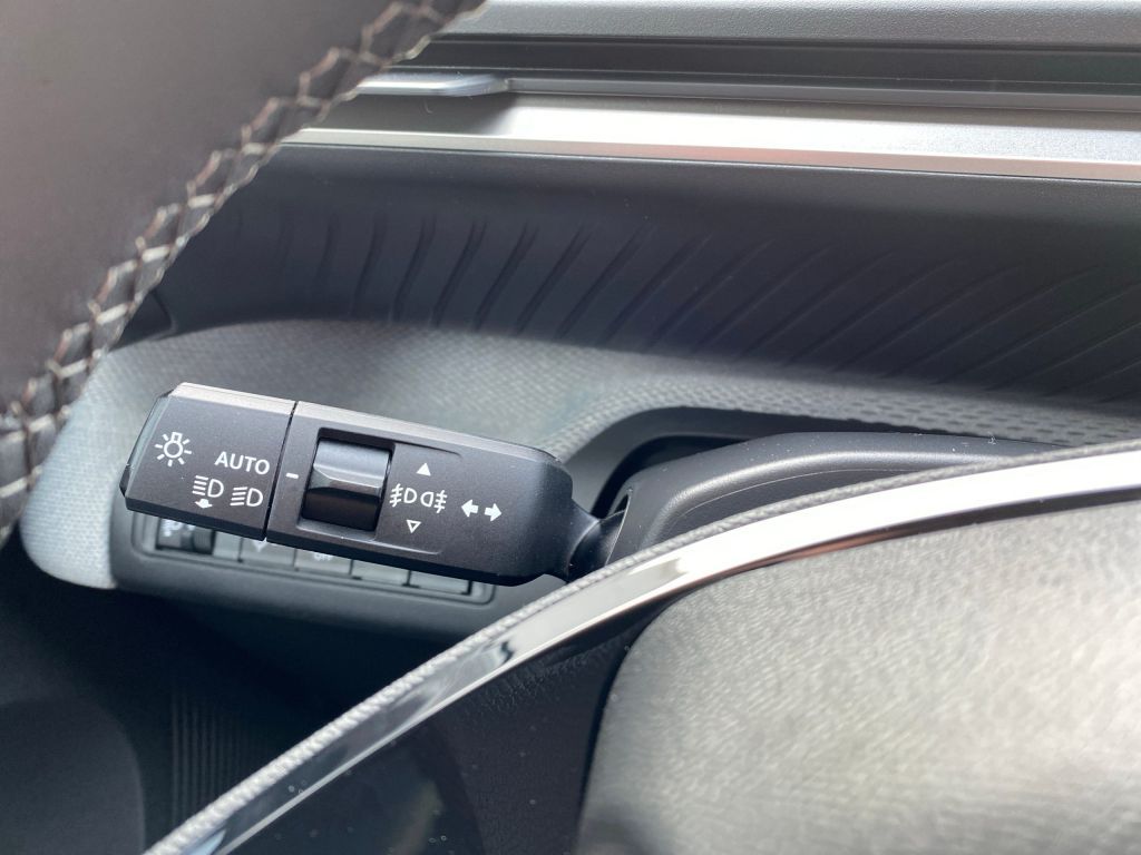 Fahrzeugabbildung Citroën C3 Aircross *Automatik* 145 MAX *Ganzjahresreife