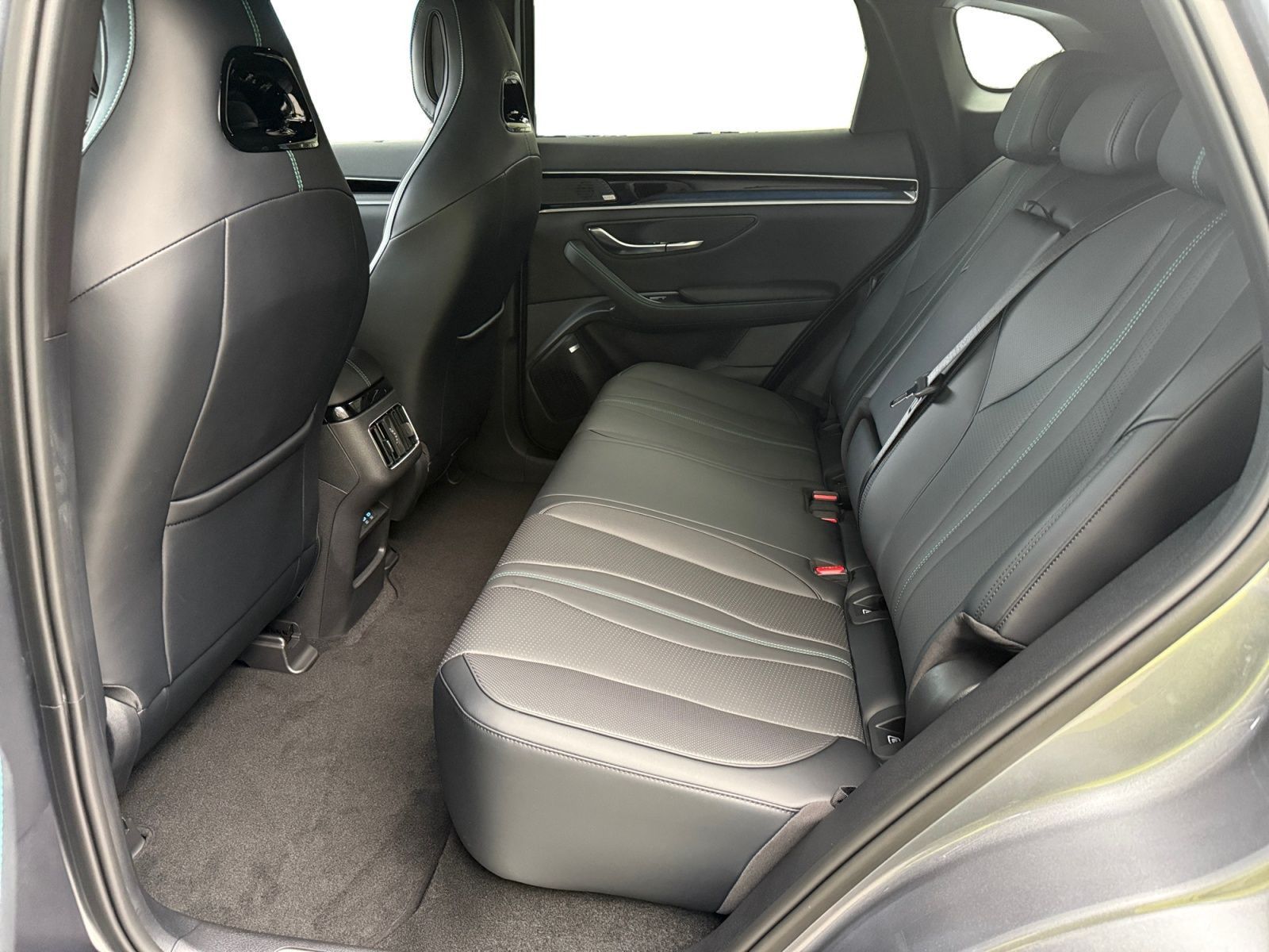 BYD SEAL U