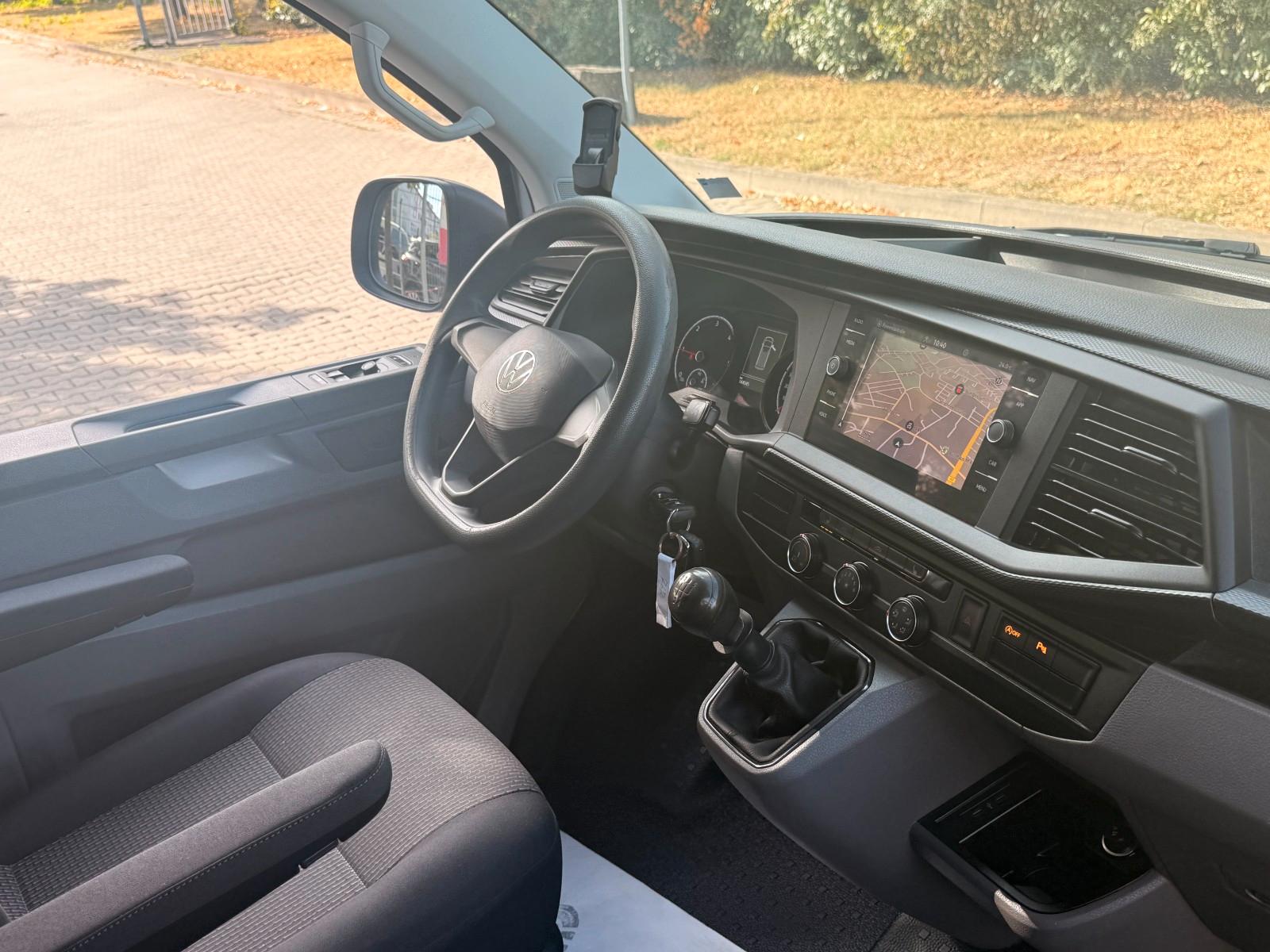 Volkswagen T6.1 2.0 TDI Transporter Kasten FWD*GR.NAVI*PDC*