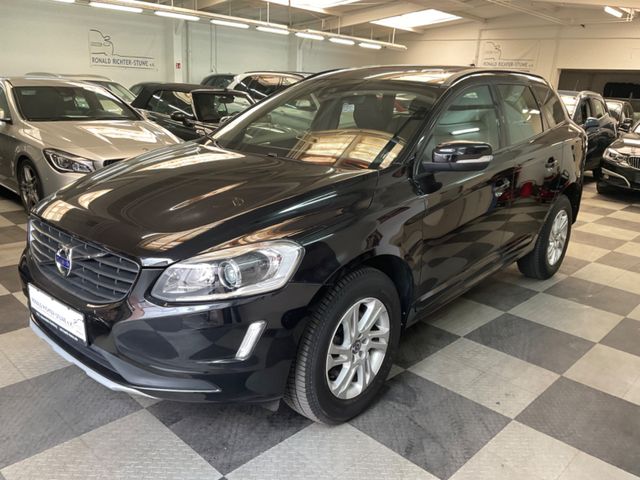 Volvo XC60 2,0D Kinetic 2WD Aut. Pano,LED. Navi