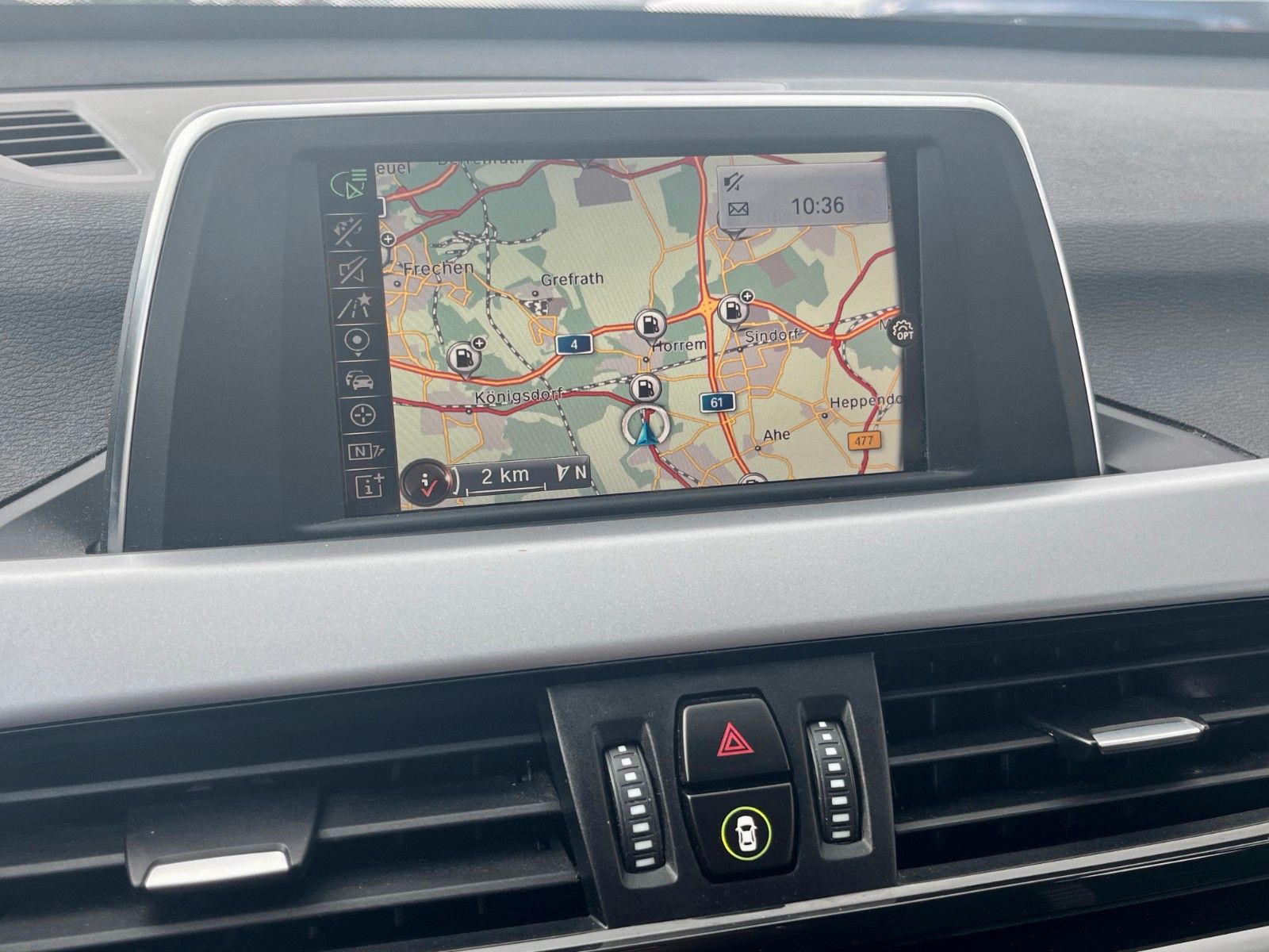 Fahrzeugabbildung BMW X1 sDrive18d Advantage Navi Tempomat SPORTSITZE