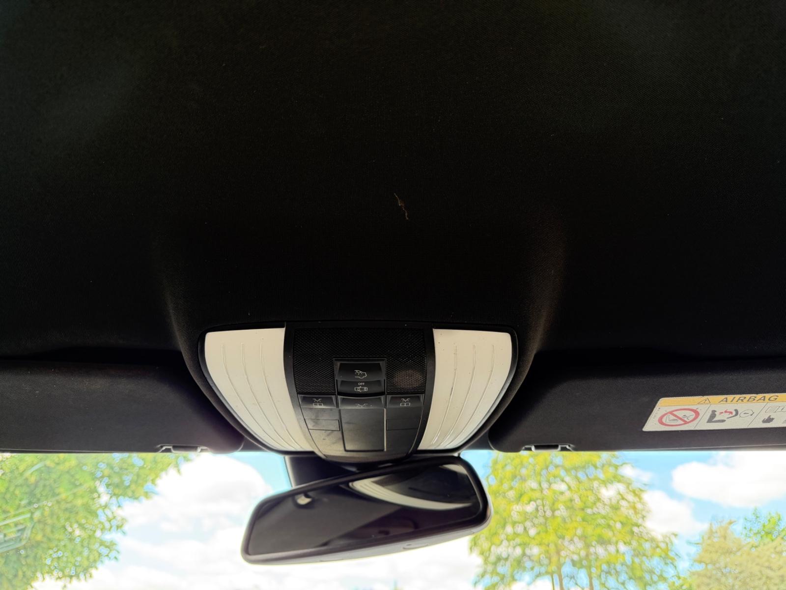 Mercedes-Benz E200 2013 — photo 19