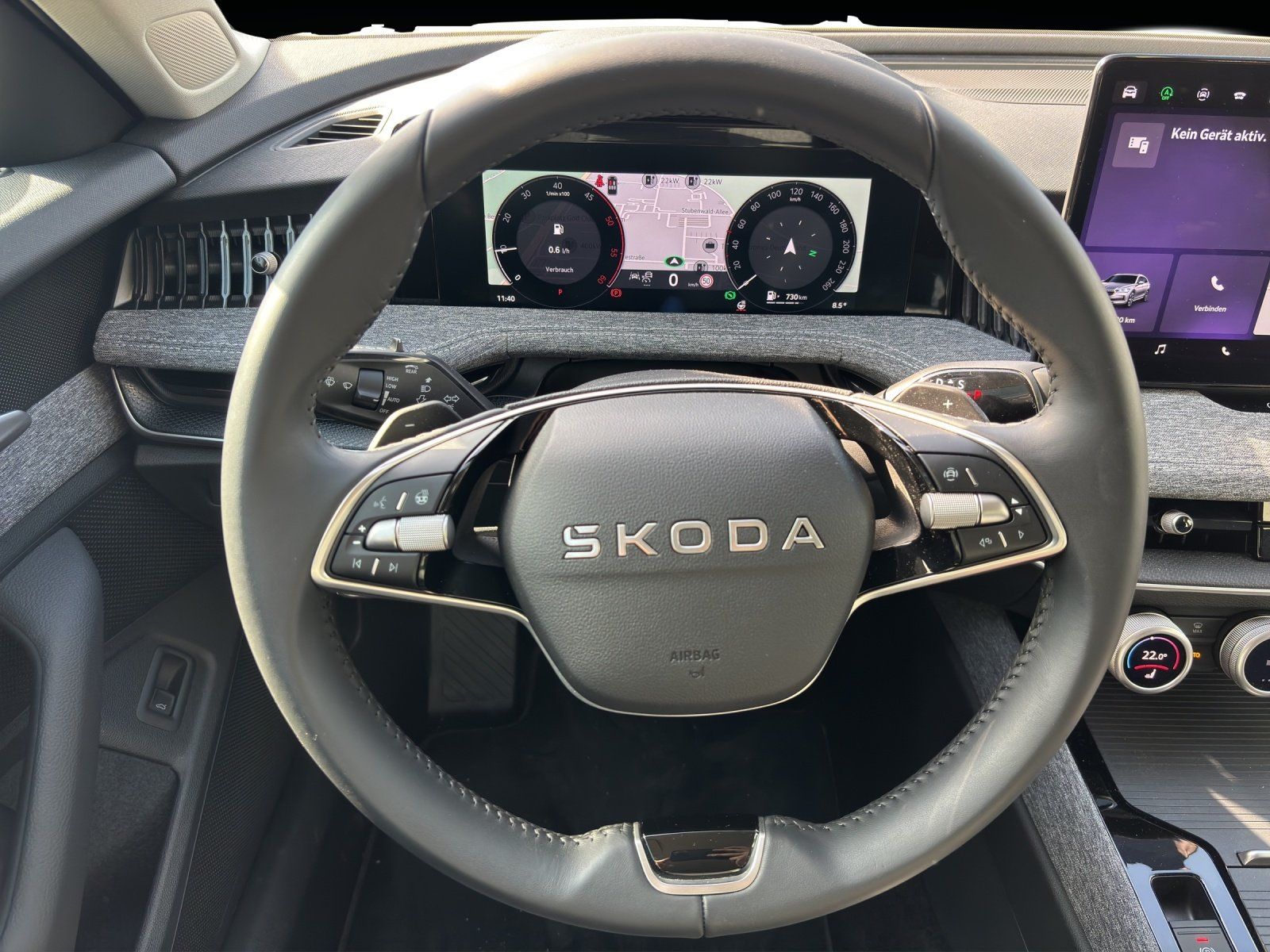 Fahrzeugabbildung SKODA Superb Combi Selection 2,0 TDI 142 kW DSG 4x4