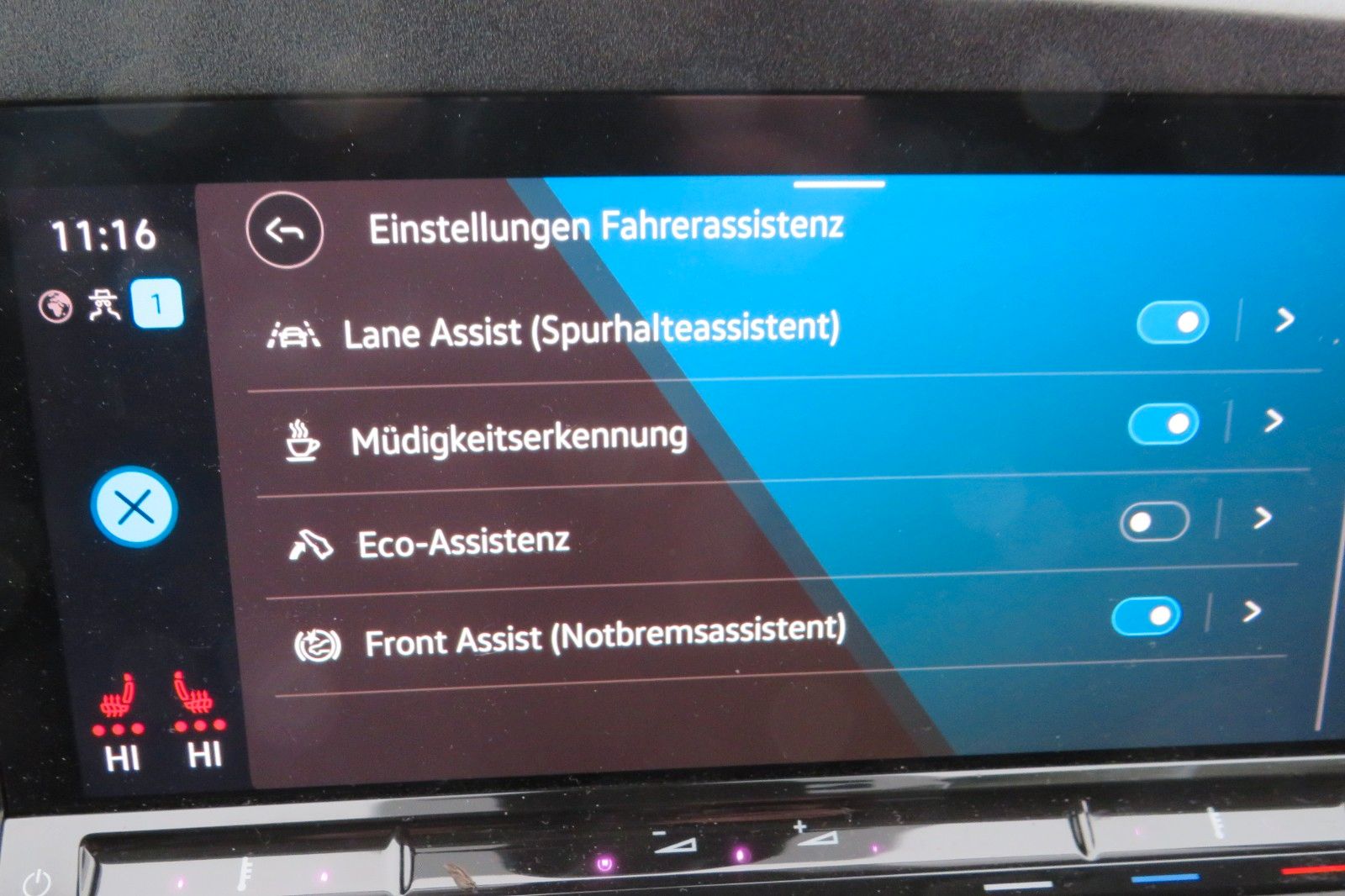 Fahrzeugabbildung Volkswagen Caddy Life DSG NAVI PDC SITZHEIZUNG 1.HD