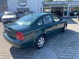 Volkswagen Passat 1.6 Comfor./ 1.Hand / Scheckheftgepflegt - Volkswagen Passat aus 1998