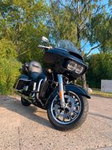 Harley-Davidson  Road Glide Ultra mit Rückwertsgang - Motorräder in Berlin