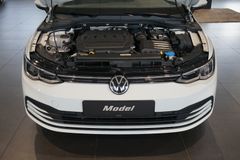 VW Golf 2.0 TDI Life | Discover Pro | Kamera VW Golf 2.0 TDI Life | Discover Pro | Kamera