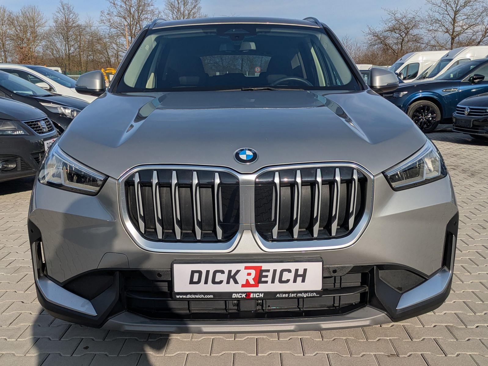 Fahrzeugabbildung BMW X1 18 d sDrive PANO/KAM/DAB/LED/SHZ/LHZ/TEMP