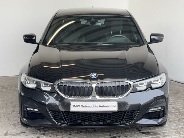 BMW 318dA Lim. M Sport LiveCock.HUD.DriveAss.SHZ.PDC