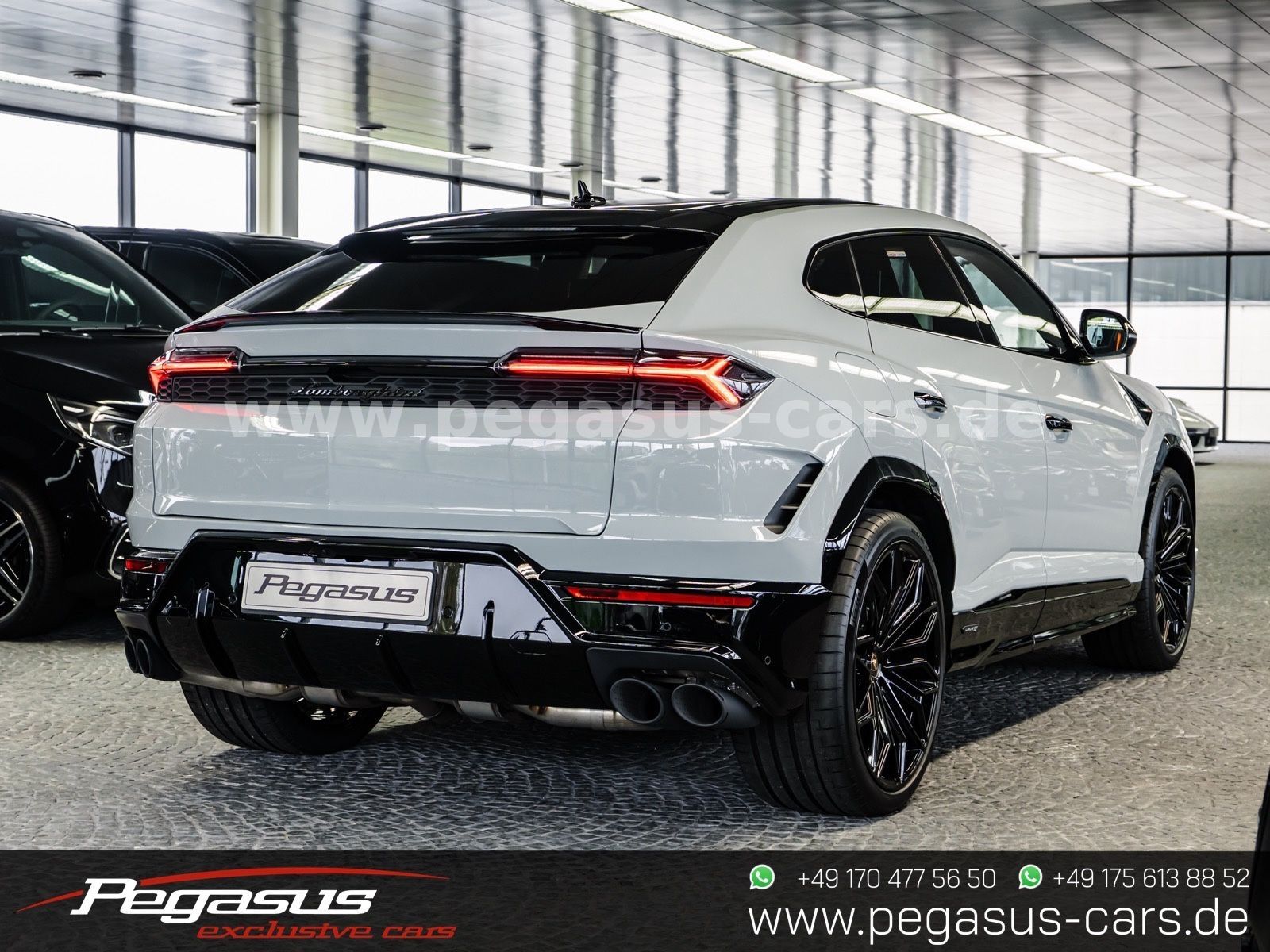 LAMBORGHINI Urus - 6