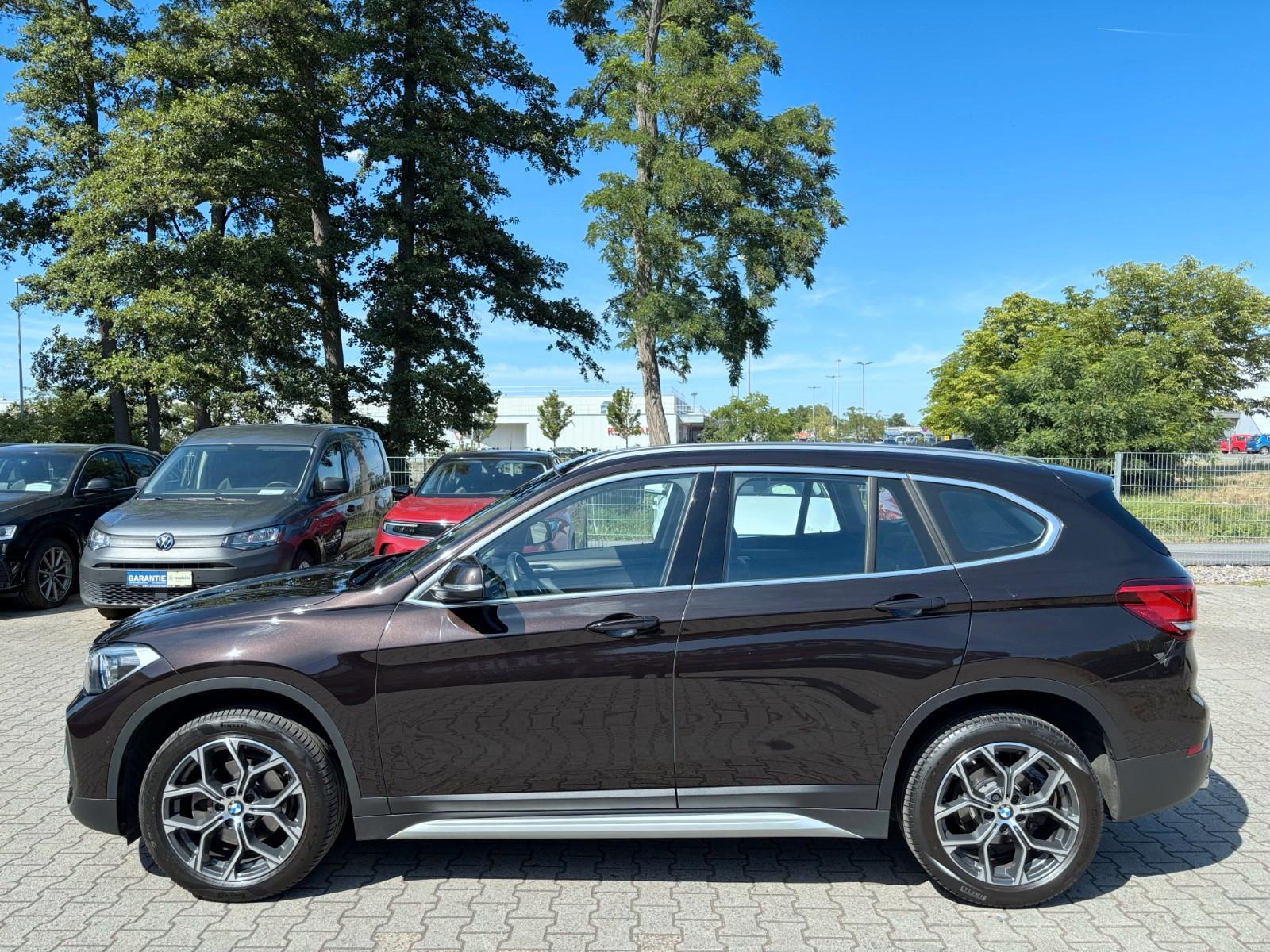 BMW X1 sDrive 18 d xLine*Auto*Pano*LED*1-Hand*S-Heft, миниатюра 10